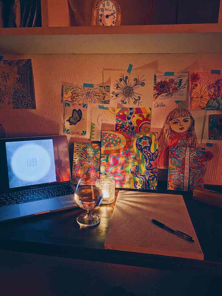 Waktu menggambar sebelum tidur
　
Cahaya lilin untuk waktu yang santai dan menenangkan
　
#Ruang studio #ワンルームインテリア #趣味 #趣味空間 #趣味部屋 #インテリア配色 #イラスト #壁飾り #キャンドル #夜 #初心者インテリア #初めての一人暮らし