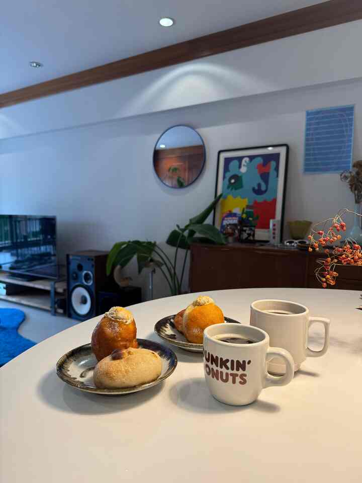 Sarapan yang manis! Mug Dalton dapat ditumpuk, praktis, tahan lama, dan terjangkau! Jadi saya sangat merekomendasikannya ☕️

#Mug #マグ #カフェ #おやつ #ダイニングテーブル