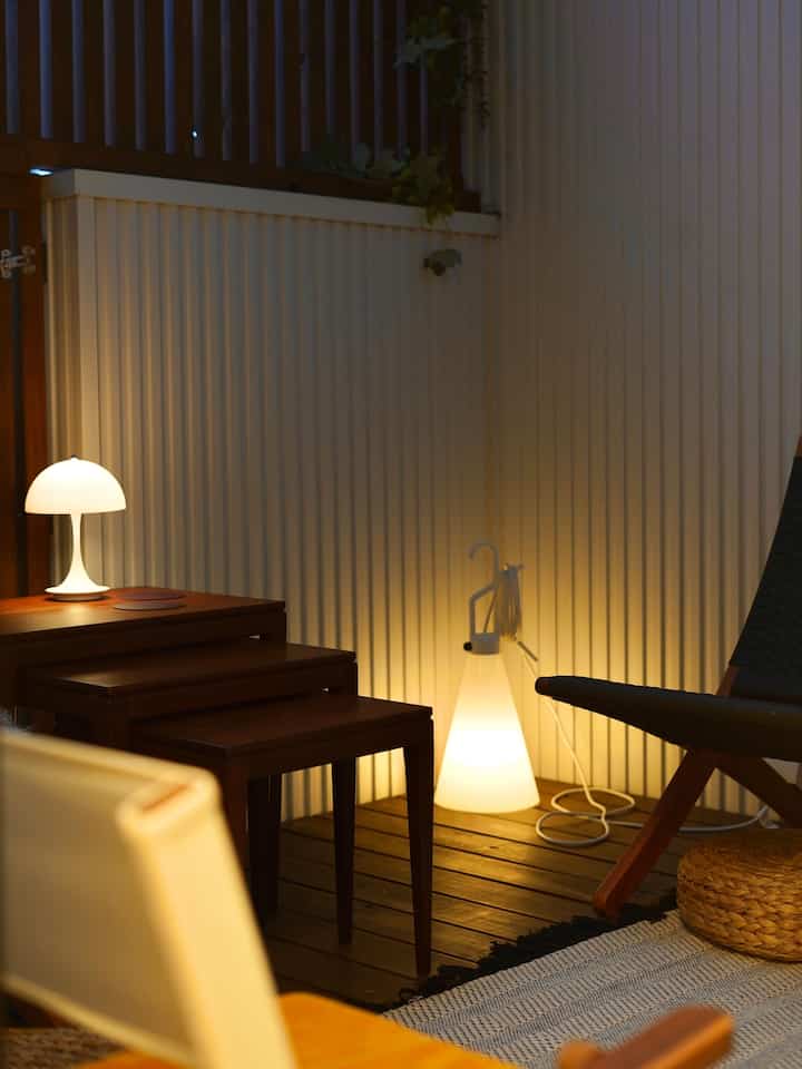 #中庭 #ウッドデッキ #ガルバリウム #北欧インテリア #MG501 #パンテラ #メイデイ 