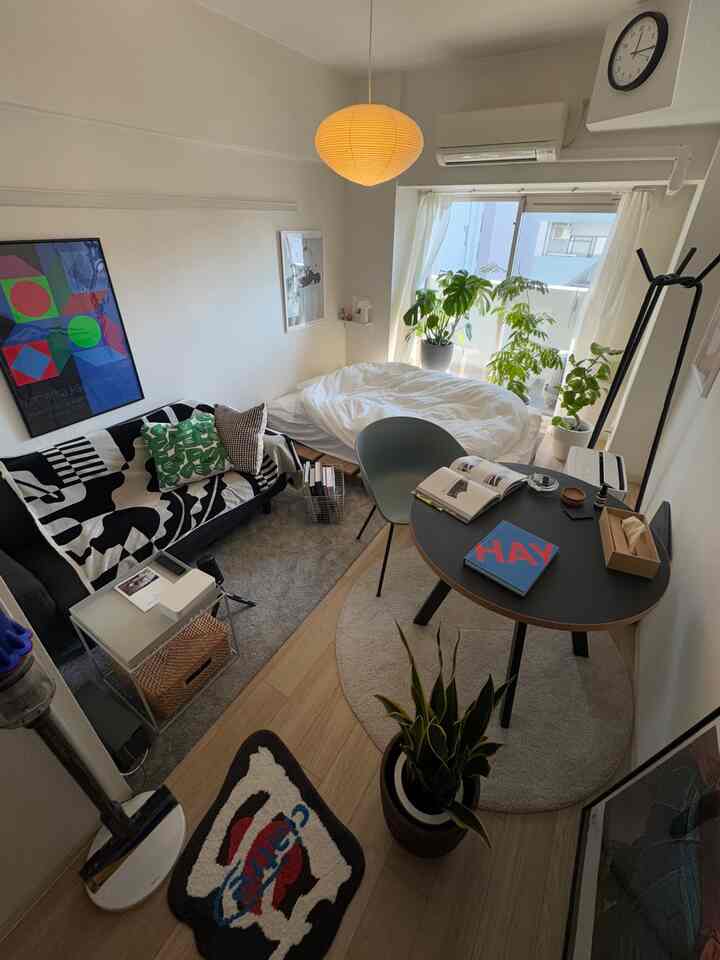 My Interior
.
.
.
.
.
.
.
.
.
.
.
.
.
.
.
.
.
.

#Rental　#賃貸マンション　#賃貸暮らし　#賃貸インテリア　#1人暮らし　#一人暮らしインテリア　#一人暮らし　#一人暮らし部屋　#部屋紹介　#インテリア　#インテリアグリーン　#インテリアコーデ　#インテリアが好き　#北欧デザイン　#北欧インテリア　#北欧家具　#観葉植物　#観葉植物インテリア　#ポスター　#ダイニングチェア　#ダイニングテーブル　#ベッド　#ラグマット　#洋書　#イケア #インテリアディスプレイ