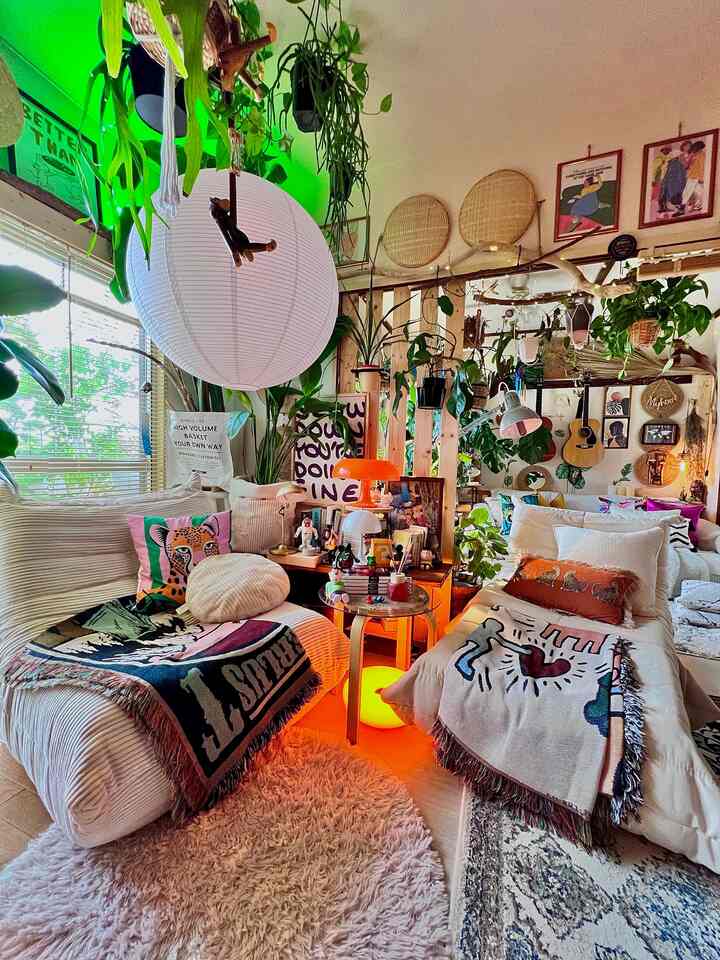 お気に入りのスペース

#リビングダイニング #リビング　
#窓辺　#ホワイトウッド
#ホワイトウッド調 
#ホワイト北欧インテリア 
#ホワイト家具 #ホワイトカラフル
#エクレクティックインテリア