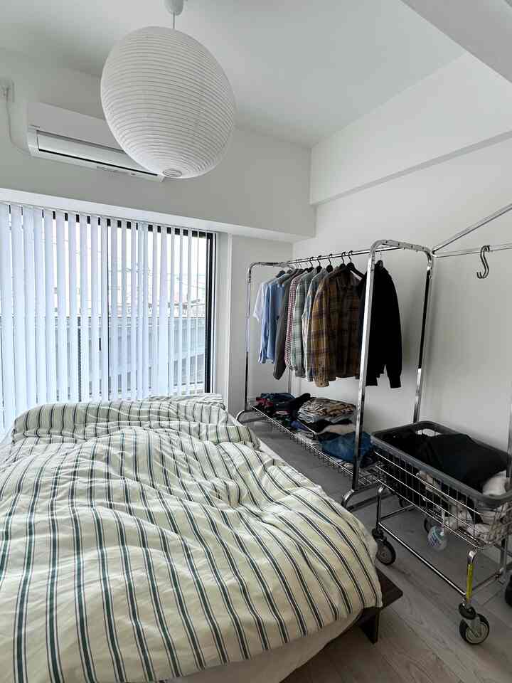 #1LDK #ベッド #ベッドカバー #洋服収納 #すのこベッド #ラック #賃貸