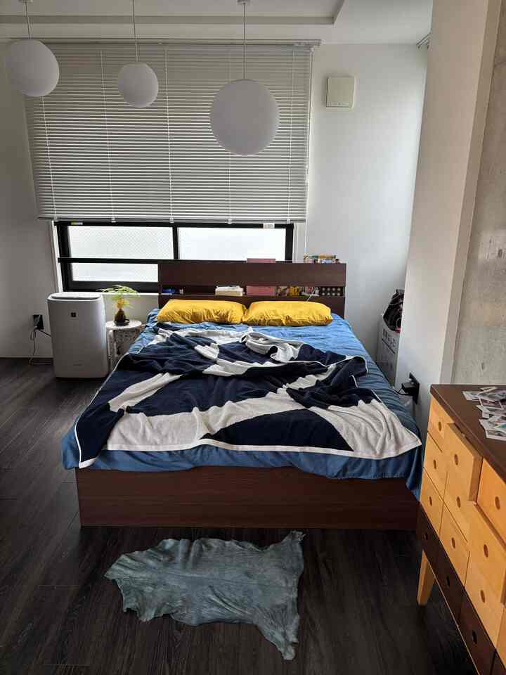 新しくゲットしたMYTONEのブランケット！🛜

夏らしいタオルケット素材でかわいいデザインを探していて、やっと理想を見つけたよ！

アーティストさんとコラボしているデザインみたいで、他にも素敵なデザインがたくさんあったよ🎨

#MYTONE #マイトーン #ブランケットのある暮らし #ベッドルームインテリア #お部屋づくり #丁寧な暮らし #暮らしを楽しむ #インテリア好きな人と繋がりたい #ミッドセンチュリーインテリア #ナチュラルインテリア 