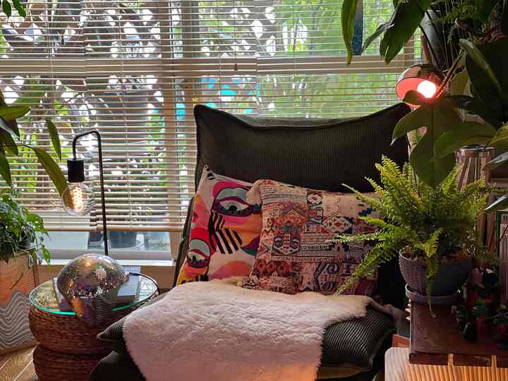 ここに座るとつい寝てしまう🌿
#ローソファ　#リラックススペース
#おすすめの椅子 #楽天市場 

