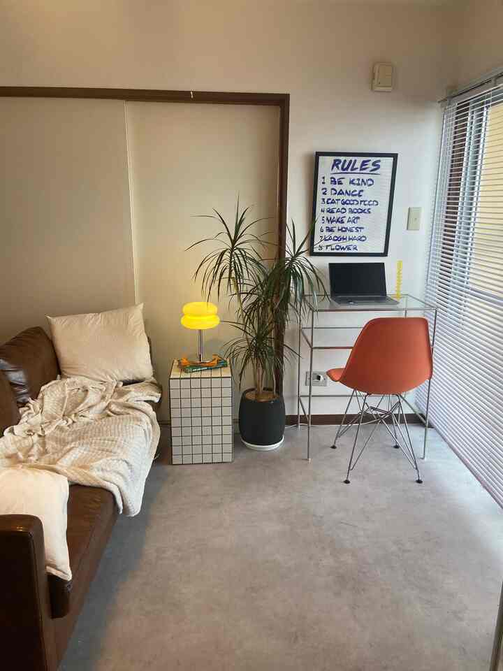 完全に梅雨かしら☂️気分上がらんねえ😞
#interior #midcentury 
 #インテリア #リビング #生活感のある暮らし 
 #lowya #ikea #北欧インテリア 
#ミッドセンチュリー #一人暮らし#在宅勤務