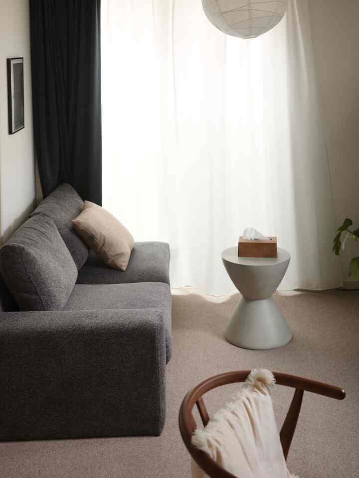 moda en casaのサイドテーブルが仲間入り🪨
かわいい🤍✨
#リビング #サイドテーブル #スツール #モダエンカーサ #modaencasa #和モダン #和風モダン #和モダンインテリア