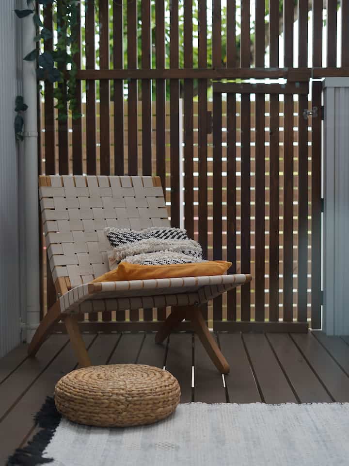 #ウッドデッキ　#中庭　#フォールディングチェア　#アウトドア #ラグ #MG501