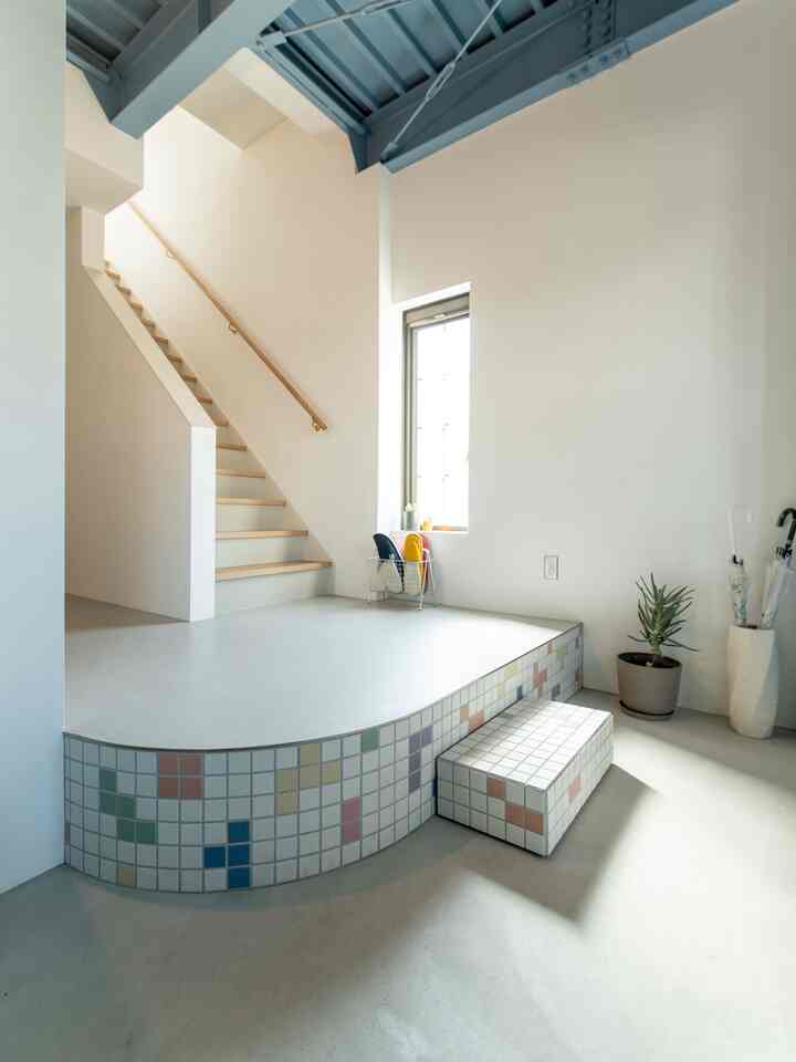 #玄関 #土間玄関
#カラフル #カラフルなインテリア #おしゃれな家 #タイル #テトリス