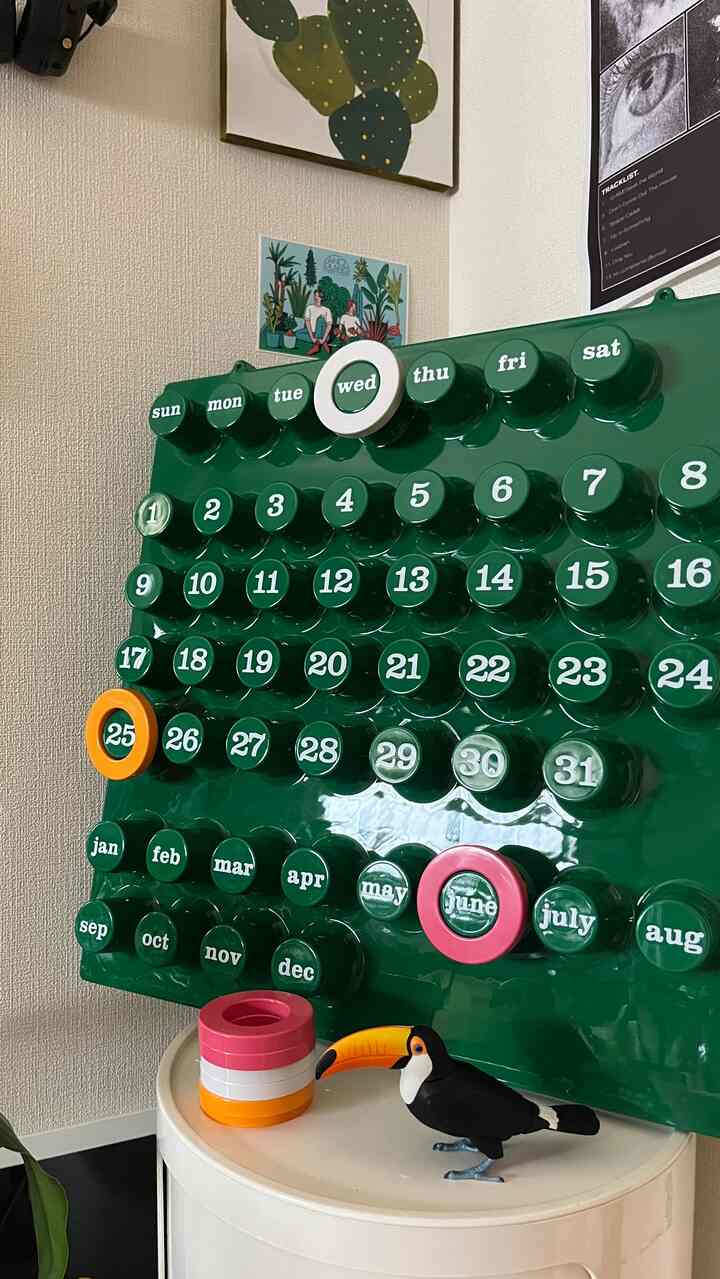 My dream calendar🟢
Ring a date
Made in Italy

#interior #リビング #インテリア雑貨 #インテリア #カレンダー #雑貨 #ミッドセンチュリー #ミッドセンチュリーモダン #バウハウス #bauhaus #midcentury

