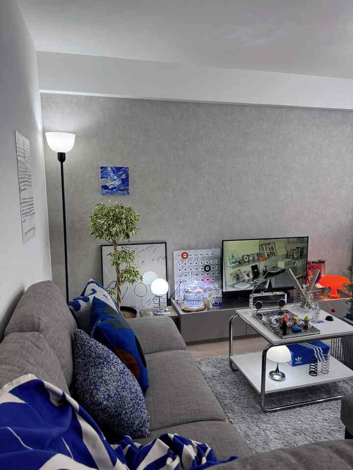 Senang musim hujan telah berakhir

#ruangtamu
#interiorruangtamu
#interior
#perabotaninterior
#pertengahanabad
#pertengahanabadmodern
#nyaman
#rumah
#ruangpenyembuhan
#tanaman