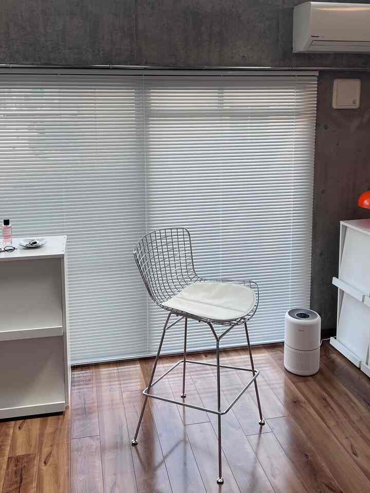 #ブラインド #ブラインドおすすめ 
#ハイスツール
#リプロダクト品
#ワイヤーハイスツール
#ステンレス　#ステンレス家具
#一人暮らし部屋 #一人暮らし #一人暮らしアイテム #一人暮らしインテリア 