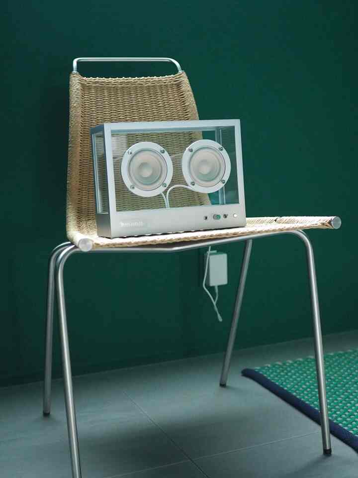 Ini membuat saya ingin mendengarkan musik untuk pertama kalinya setelah sekian lama.

#musik #スピーカー #シルバー