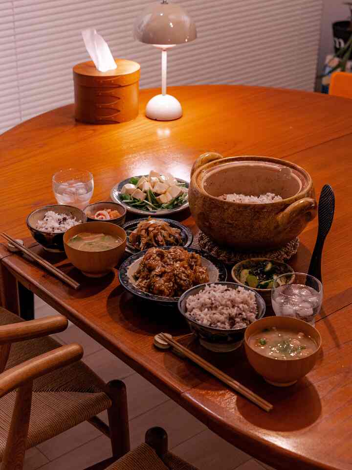 #ダイニング #食卓 #陶器 #テーブルインテリア