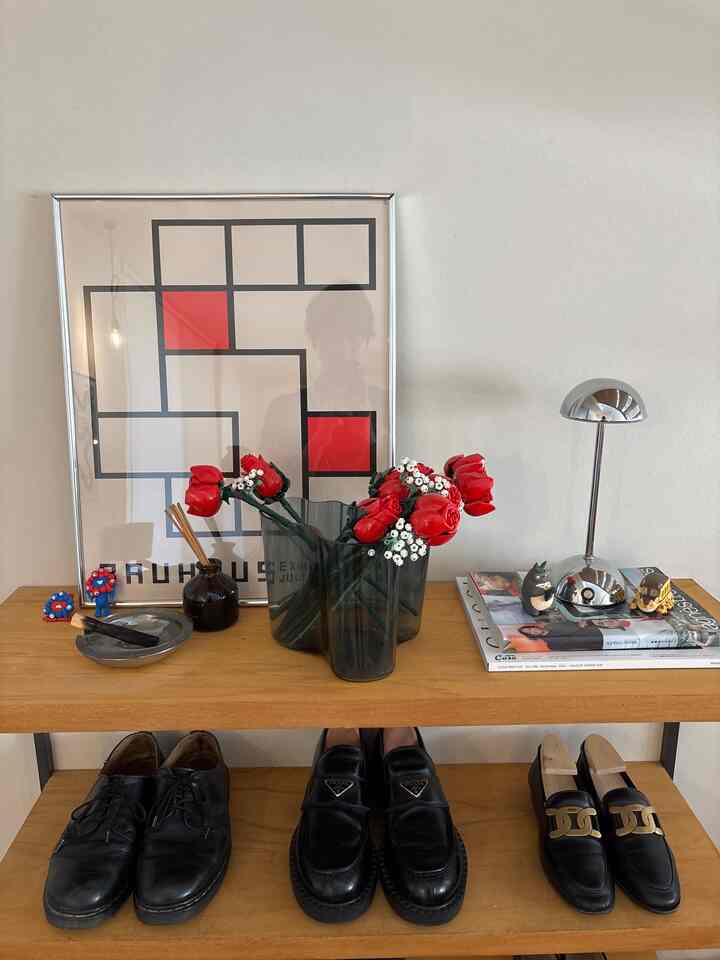The shoe cabinet has an open design.
I like it because I can display my favorite shoes just like in a store!

#Shoe cabinet #シューズボックス #北欧 #北欧インテリア