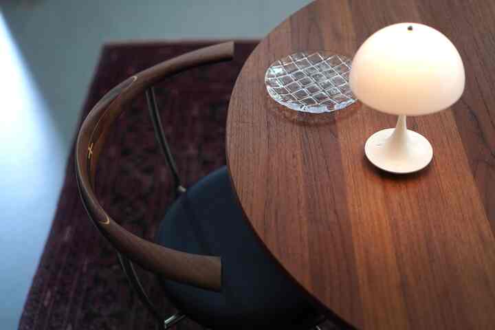 #ダイニング #ダイニングテーブル #ダイニングチェア #テーブルライト #パンテラ #ルイスポールセン #ウェグナー 