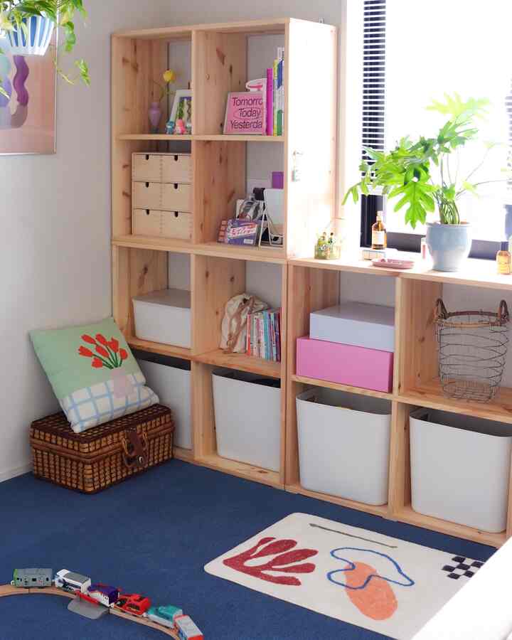 いつものこども部屋👦

おもちゃも収納も、ちょっとだけ色を足して心地よく。

ここで遊んで、片づけて、また遊んで…のくり返し🚂

 #子どものいる暮らし #収納インテリア #ohouse #おもちゃ収納 #木のある暮らし #すっきり暮らす #カラフルインテリア #ohouseアンバサダー