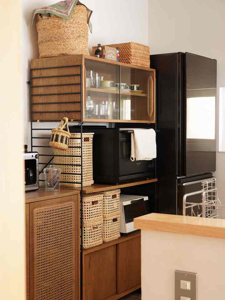 ラタンバスケットで隠す収納🧺

重ねられてR.U.S.にもぴったりのサイズ感。

中身もほどよく見えるので、
ズボラな私にとって探す手間が省けるのは
ありがたい🫣🌿

#キッチン #キッチン家具 #キッチン整理 #キッチン収納 