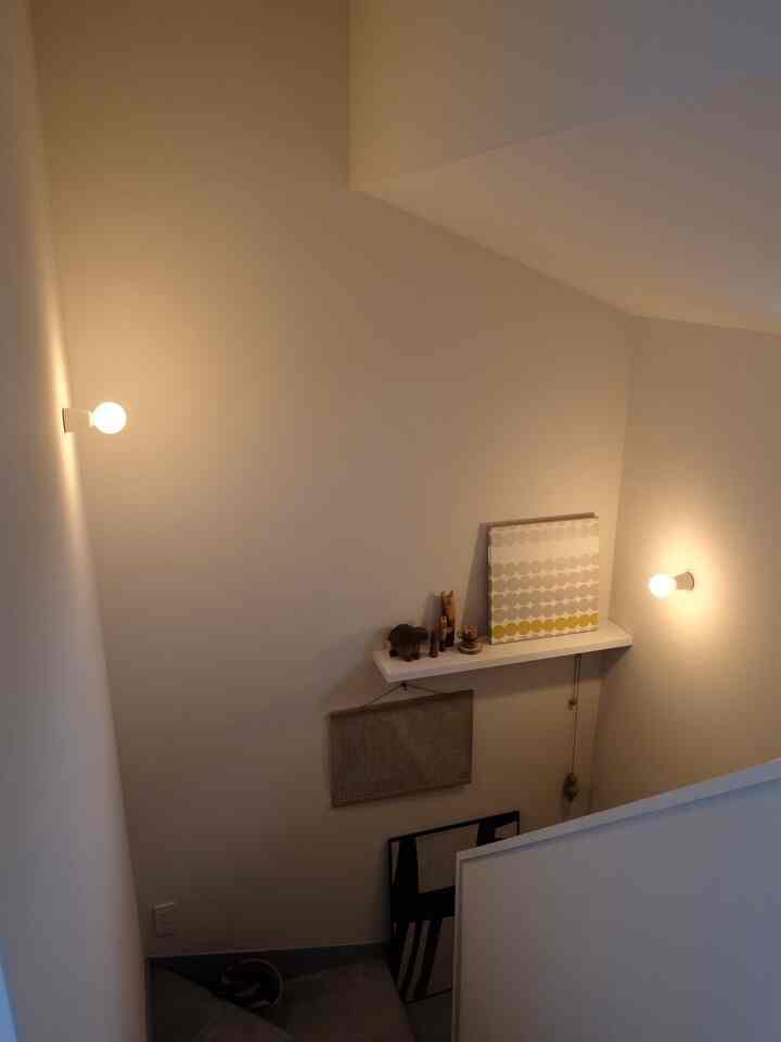 #室内階段 #ウォールランプ #ウォールハンガー