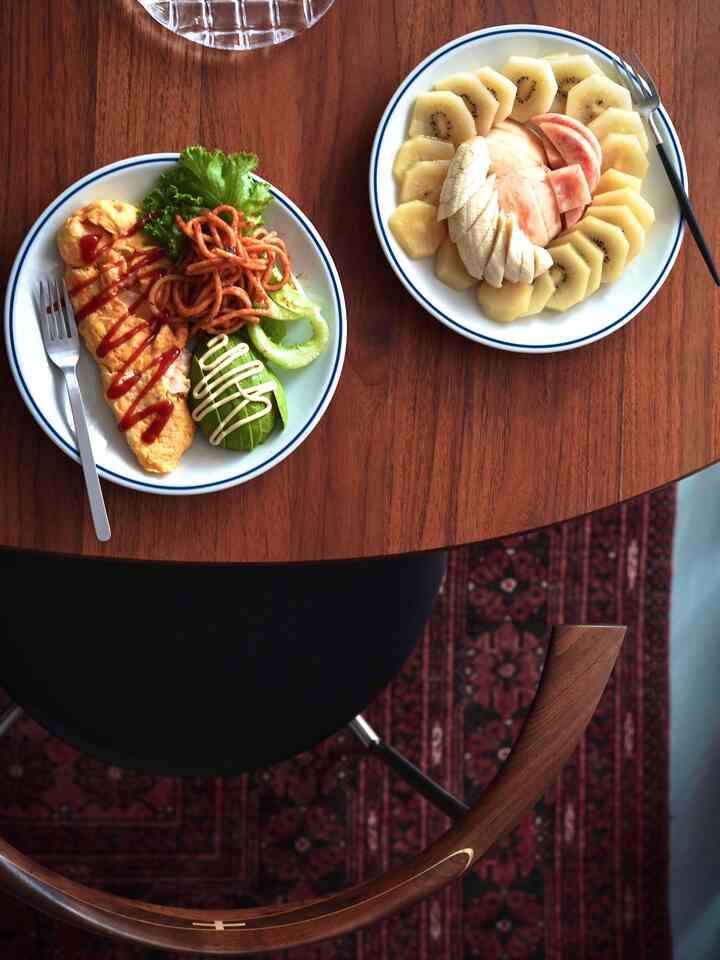 #ダイニング #ダイニングテーブル #テーブルウェア #朝食 #テーブルコーディネート #北欧 #食器 #プレート #サタルニア