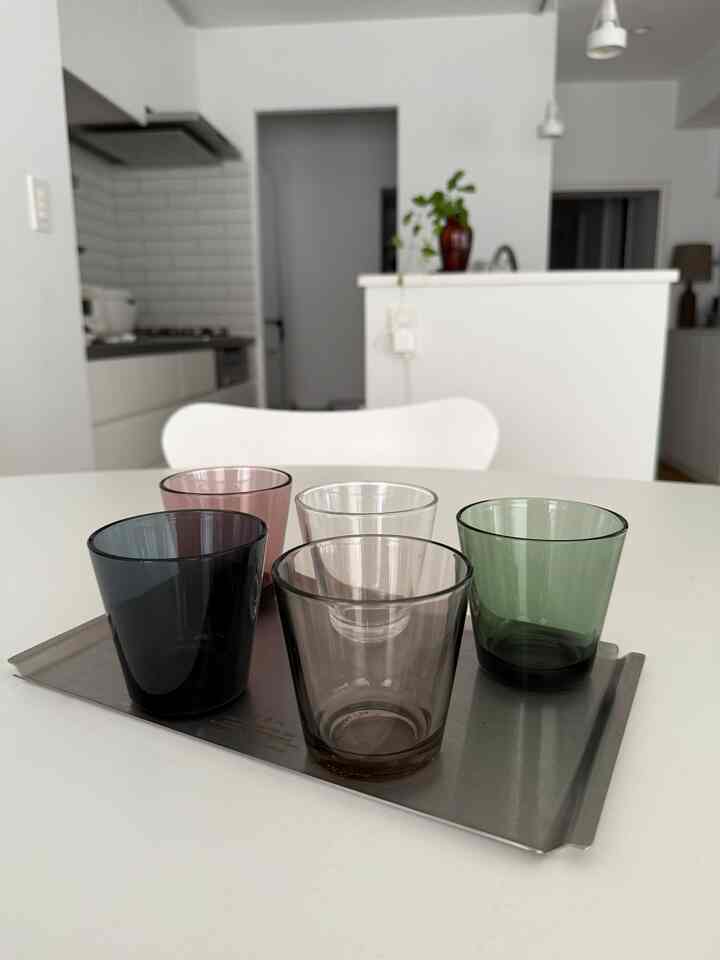 iittala イッタラ カルティオのグラスは色味が綺麗なうえ丈夫で使いやすいのでお気に入りです。



#iittala
#iittalaイッタラ　カルティオ
#イッタラカルティオタンブラー
#イッタラカルティオグラス
#GBH ステンレストレー
#セブンチェア
#フリッツハンセン
#マンションリノベーション
#北欧インテリア