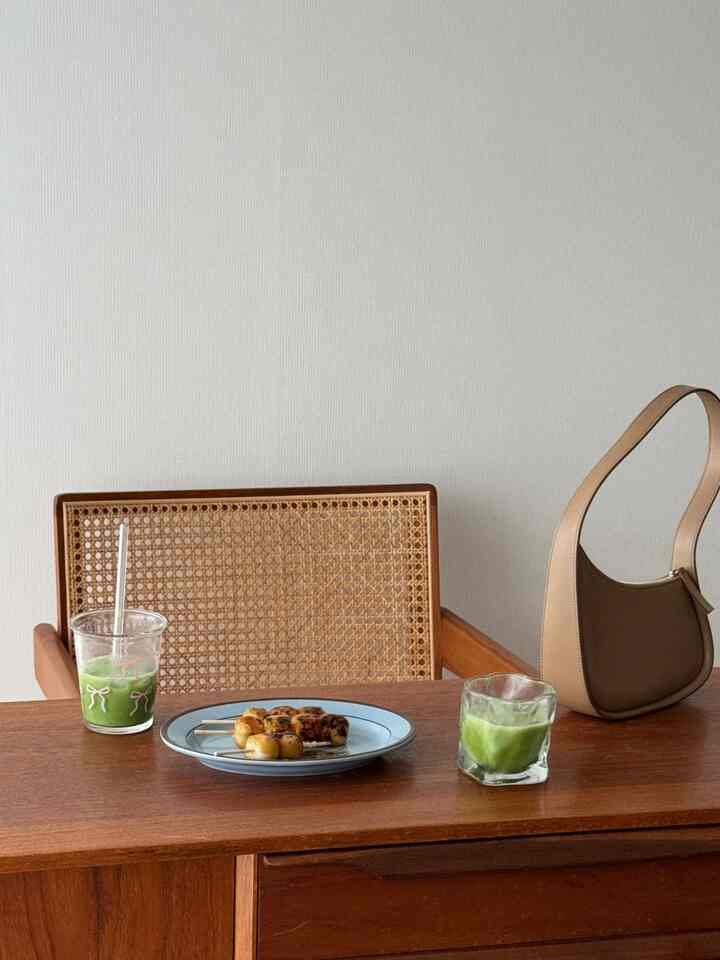 この前のおうちカフェ🍵 #キャビネット #海外インテリア #ジャンヌレ