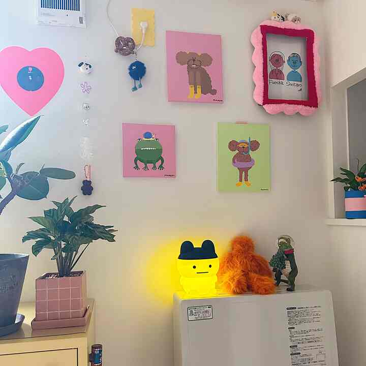 たまごっち一番くじでB賞当てたᐠ( ᑒ  )ᐟ
#たまごっち #まめっち #カラフル #1番くじ #ルームライト #アート #壁 #かわいい #かわいいインテリア