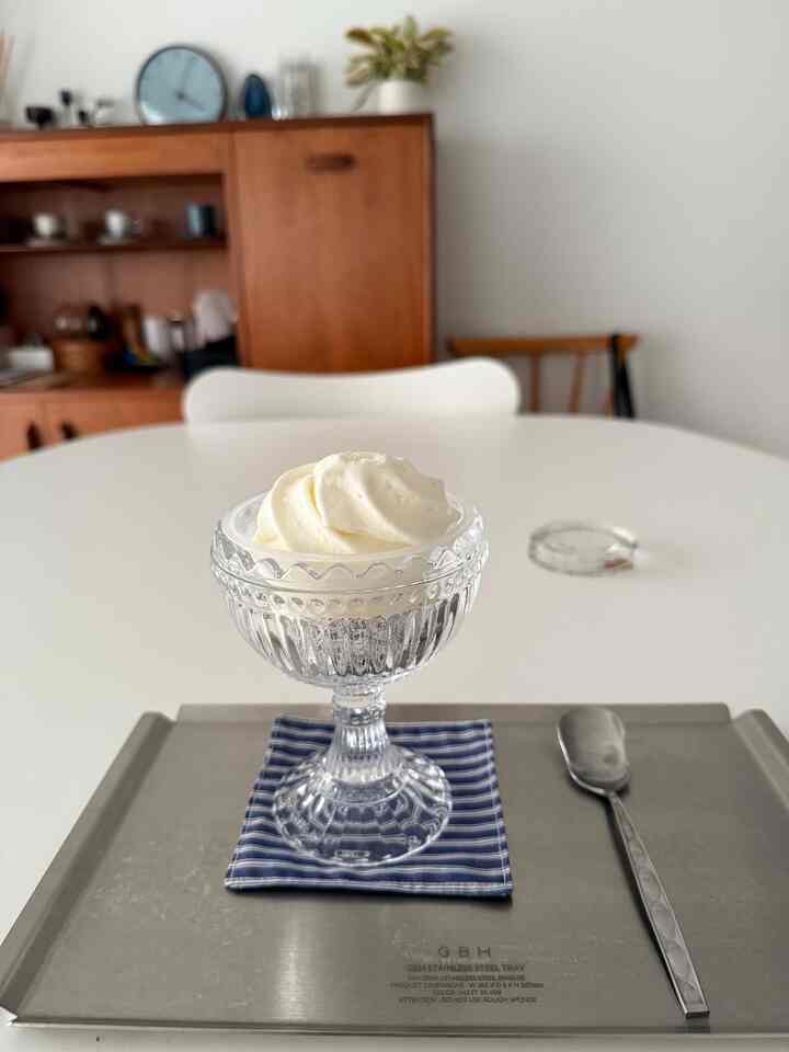 iittalaマリボウルにアイスをのせて🍨



#iittala
#iittalaマリボウル
#マリメッコマリボウル
#GBHステンレストレー
#P.F.S.ペーパーウェイト
#セブンチェア
#フリッツハンセン
#g-planキャビネット
#マンションリノベーション
#北欧インテリア
#ミッドセンチュリー