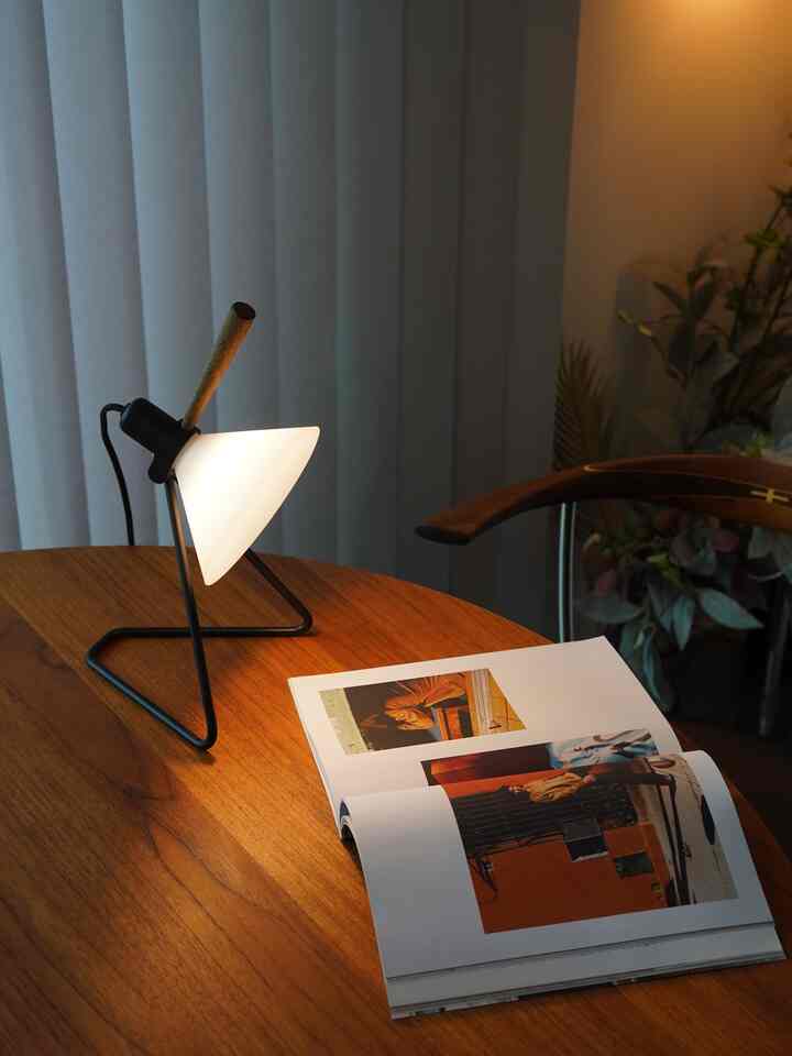 #ダイニング #ダイニングテーブル #テーブルランプ #ダイニングチェア #間接照明 #レクリント #SPOT #スポット