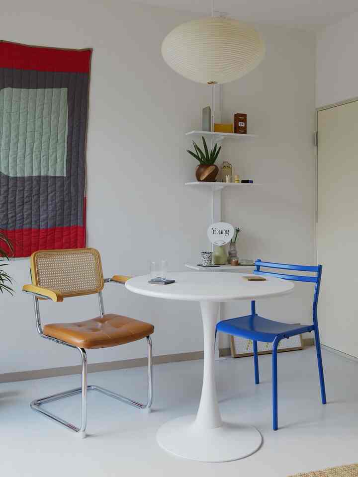 今週もお疲れ様でした〜😌


#ルームツアー 
#リビング 
#ダイニング 
#部屋インテリア 
#部屋作り 
#床タイル 
#ダイニング照明 
#北欧インテリア 
#和モダン 
#カラフルインテリア 
#오늘의집  
#집스타그램  
#셀프인테리어  
#홈스타일링  
#자취방꾸미기  
#감성소품  
#레더소품  
#핸드메이드소품  
#수납정리  
#데스크테리어  
#감성인테리어  
#작지만확실한행복  
#무드등  
#일상속작은사치