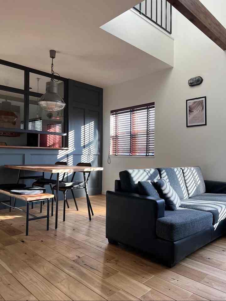 忙しくて、なかなかしっかり掃除出来なかったので、久々の休みだった今日は念入りに掃除🧹
家がキレイになると心も落ち着きます☕️


#リビング #ダイニング #カフェ風
#海外インテリア
#インダストリアル