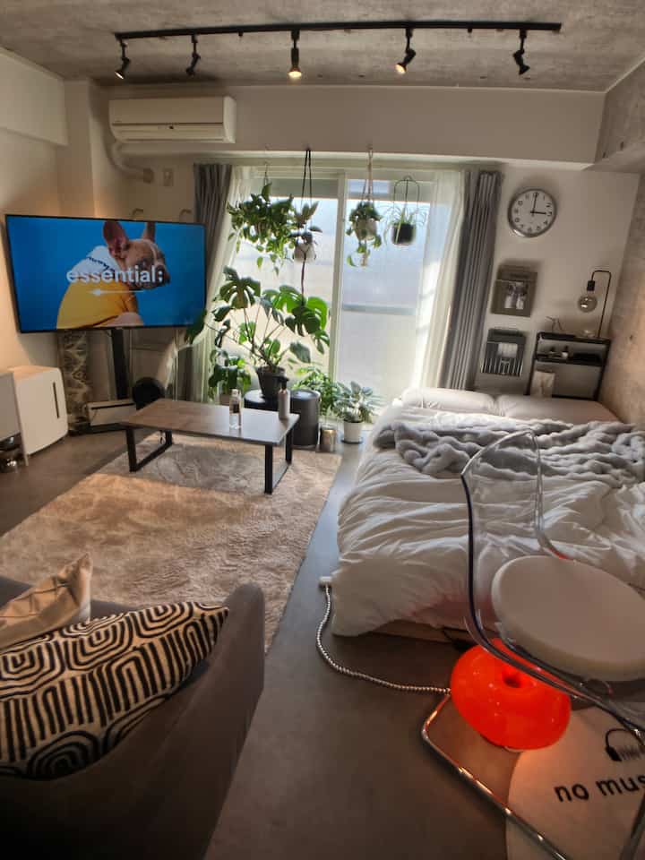 I've been appointed as an OHouse Ambassador for Season 9.
I look forward to working with you.

I've always loved OHouse, so I'm really happy and excited.

Please give me lots of likes, follows, and comments.
I'm so happy, so please feel free to reach out to me.

#IKEA #間接照明 #1k #お部屋紹介 #ambassador #賃貸インテリア
#Rental Apartment