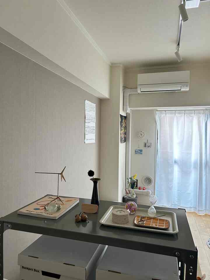 広島の時の家が懐かしい

今の部屋にもあるものがたくさん。

#インテリア家具 
#シンプルな暮らし
#スチールラック 