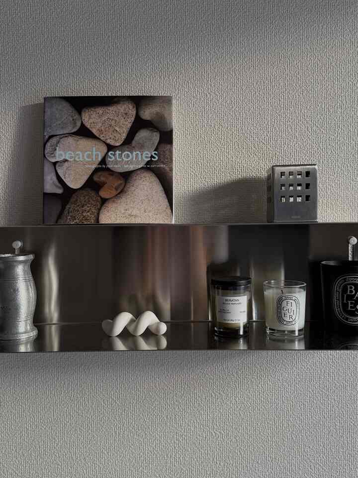 最近の購入品
kikuchishunjiさんのオブジェ
ステンレスウォールシェルフ

#リビングインテリア #賃貸インテリア　#オブジェ　　#ウォールシェルフ　#ステンレスウォールシェルフ　#キャンドル　#キャンドルホルダー　#インセンスホルダー　