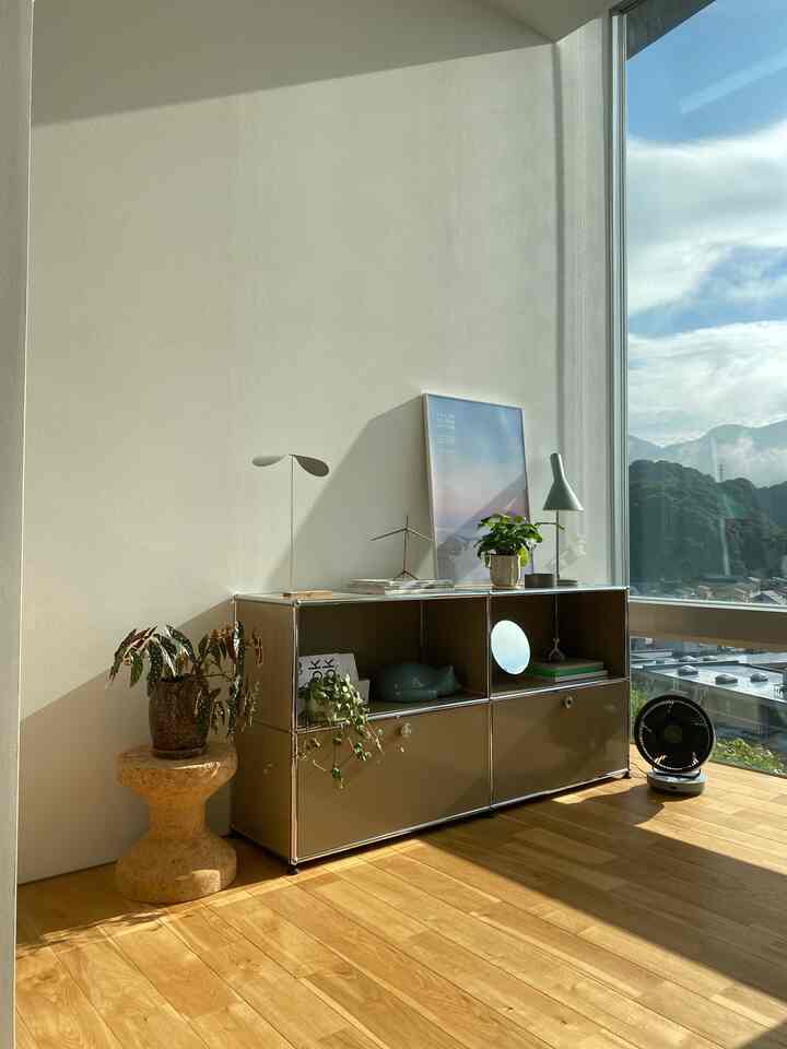 くるくる回る二つのモビール

#モビール
#ミットセンチュリー
#usm
#vitra