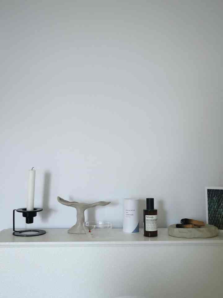 
お香とパロサントなど香りのコーナー ☺︎







#Koreaninterior #Koreainterior #無機質インテリア #韓国インテリア #シンプルインテリア #シンプルなインテリア #シンプルな暮らし #モノトーンインテリア #シンプリスト #ミニマリズム #ミニマルライフ #海外インテリア #リビングインテリア 