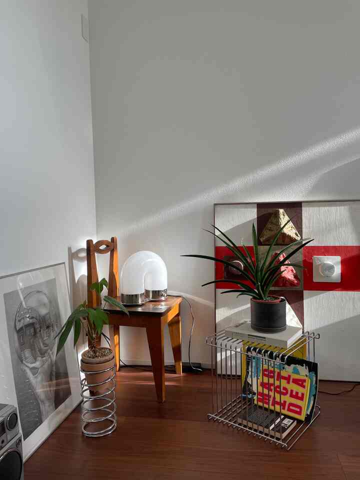 ポスターとかの入れ替えをまたしたいな💭
#midcentury #interiordesign #postmodern #アートのある暮らし　