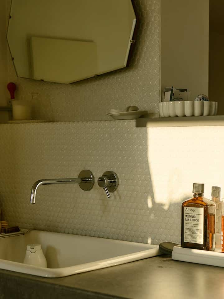 夕方の洗面所
#壁付水栓