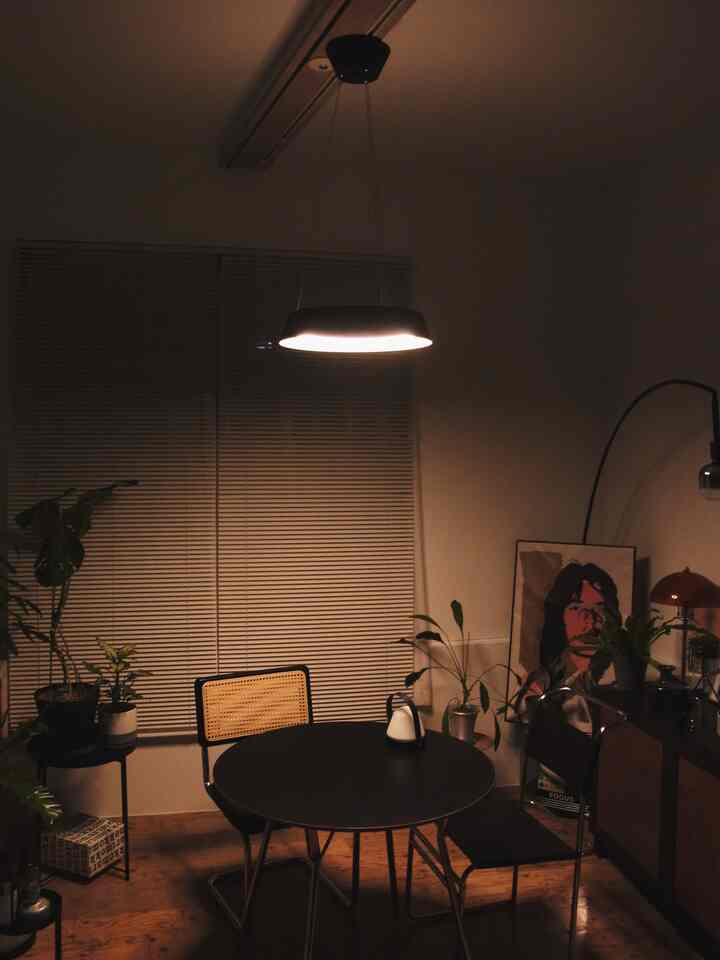 新しいライトを出迎えたDay &Night

#ライト#ランプ#ミッドセンチュリー#北欧#照明