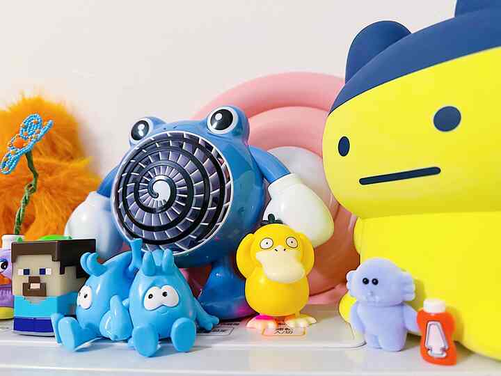 ニョロゾの卓上扇風機再販待った甲斐があった🥹
彼が植物用の小さい扇風機欲しいって言ってて
変なやつしか無かったから可愛いやつにチェンジできたぜ🐸
#扇風機 #かわいい #かわいいインテリア #かわいい家 #カラフル #カラフルなインテリア #IKEA #おうち時間 #インテリア #カラフル #인테리어 #원룸인테리어 #집스타그램 #리빙 #홈스윗홈 #クリスマス #クリスマス小物 #オーナメント