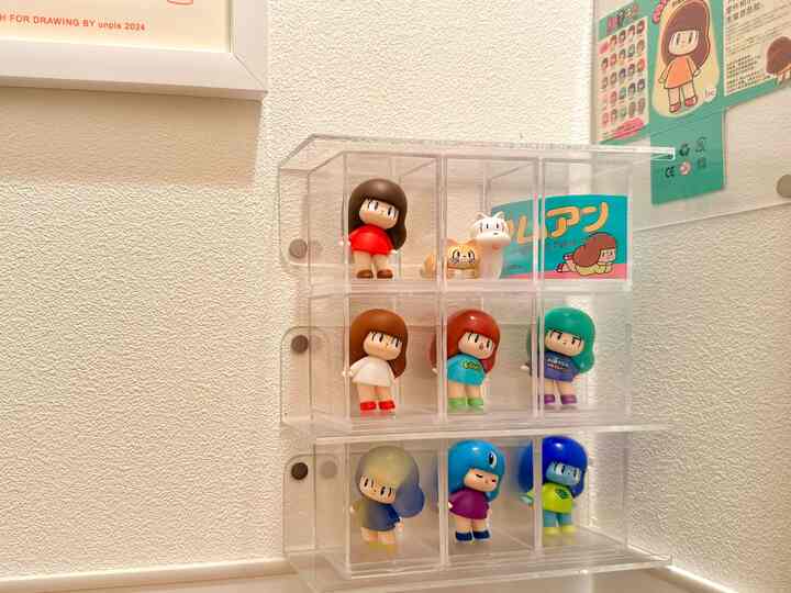 1段増やして3段にしちゃったマムアンちゃん
トイレが入るたびに可愛いってなる...!

#フィギュア　#マムアン　#トイレ　#飾り棚