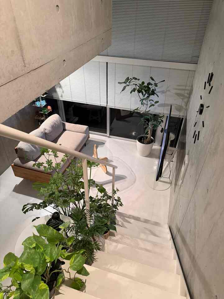 この家で1番好きな階段からの眺め
#秘密基地 #メゾネット 