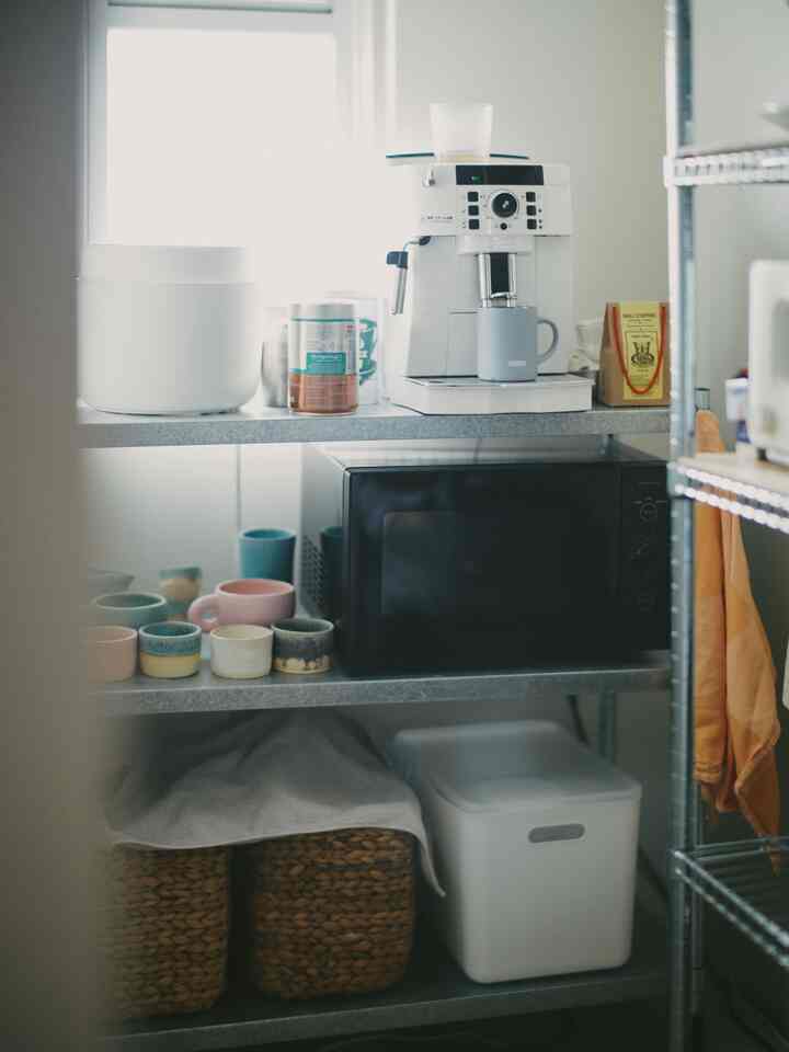 Saya suka cahaya yang masuk melalui jendela kecil.

#Kopi #炊飯器 #無印良品 #HAY