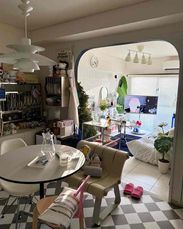 想像以上に苦労したアーチ壁だけと苦労した分
お気に入りでもある🫶🏻ダイニングからみる
アーチが好き🖤

#アーチ壁 #diy #リビングインテリア #ダイニングインテリア #リビング #ダイニング #マイルーム #マイホームインテリア #홈스타일링 #셀프인테리어 