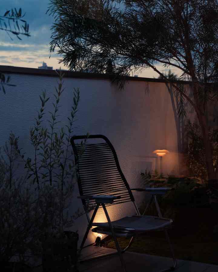 Angin malam terasa begitu nyaman.
Waktu-waktu seperti ini entah bagaimana terasa menyenangkan.
⁡

#desaininterior #interiorstyle
#rambutspaghettic #slowliving
#rumahpepe