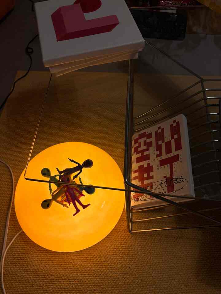 うす暗く夜を過ごす
#シェアハウス