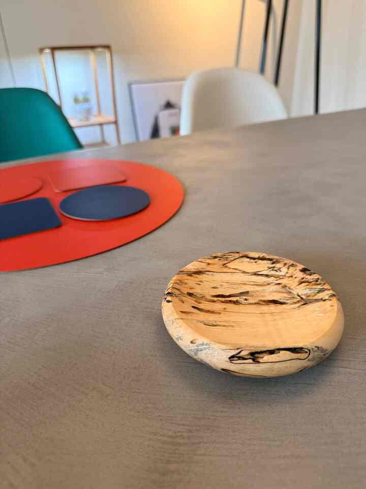 living room
My favorite colors and tableware.

Art / Design
#vernerpanton #pantonchair #vitra #isamunoguchi #akari #andywarholart #matiasfaldbakken #hamanmiller #cibone #hay #佐藤創太 

Interior / Lifestyle
#livingroom #tokyolifestyle #lifeintokyo #リビングインテリア #インテリアコーディネート