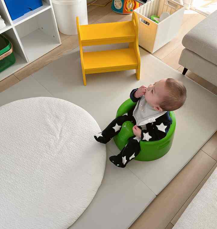 バンボはレトロなグリーン🫛

#ベビーマット#IKEA
#バンボ#レゴ#カラフルインテリア