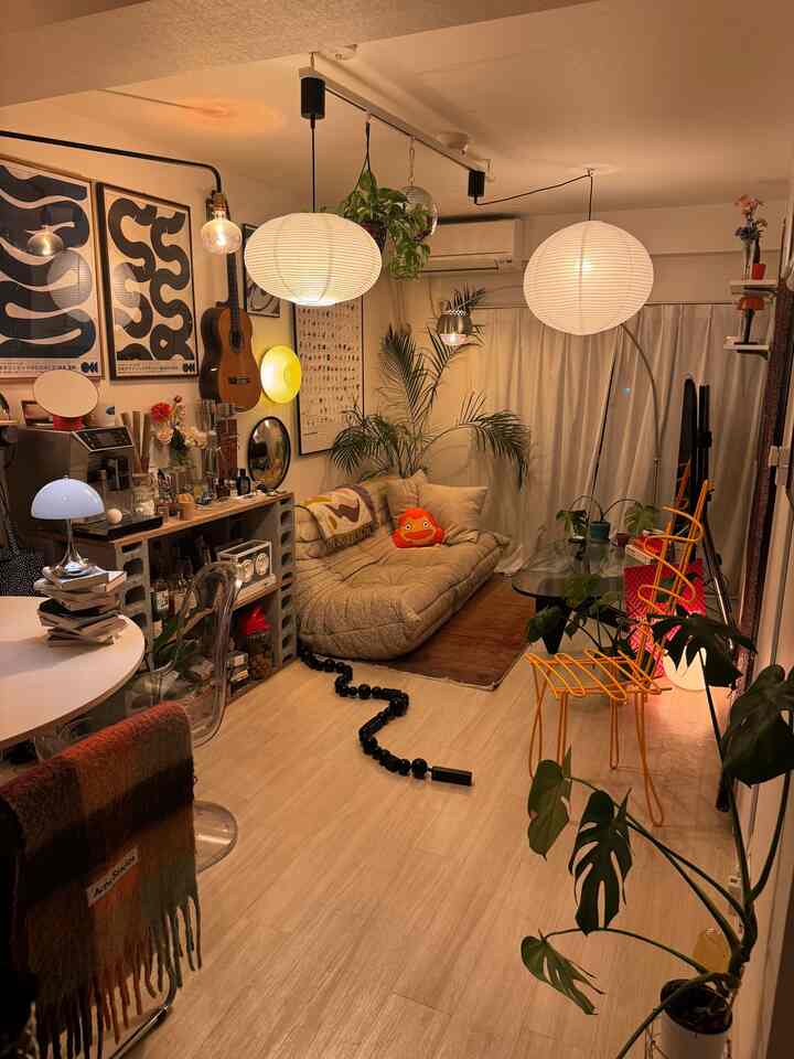 Isn't this chair cute? 🪑
#Midcentury #ミッドセンチュリーモダン #IKEA #IKEA家具 #モンステラ