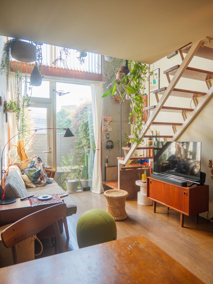 short form carousel card thumbnail