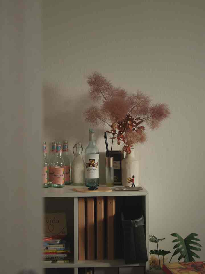 寝室の日の入り方が変わってきて思わず📷
#bedroom #寝室インテリア #eket #IKEA #IKEA棚 #2人暮らし